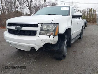 2007 Chevrolet Avalanche 3LT with VIN 3GNFK12337G136637, listed as a IAAI auction lot 41089209 with 180,552 mi miles and . Bid and sale history available at DreamBid. Image 6.