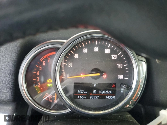 2019 MINI Countryman Cooper with VIN WMZYS7C5XK3F46256, listed as a Copart auction lot 72458884 with 98,557 mi miles and Salvage Title. Bid and sale history available at carsss.com. Image 9.