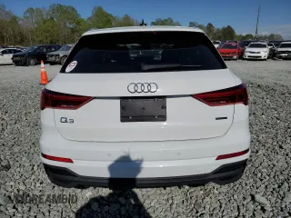 2023 Audi Q3 S line Premium Plus z VIN WA1EECF36P1089887, wystawiony jako Copart lot #53173345 z przebiegiem 31 274 mil mil oraz Szkody całkowita. Historia ofert i sprzedaży dostępna na DreamBid. Obrazek 6.