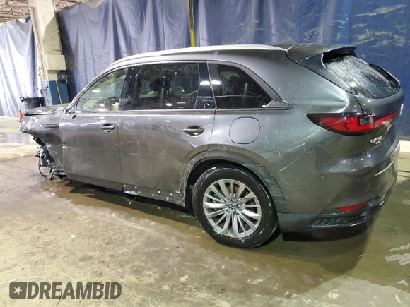 2024 Mazda CX-90 Preferred Plus z VIN JM3KKCHD5R1150177, wystawiony jako Copart lot #52747855 z przebiegiem 35 995 mil mil oraz Nie do naprawy. Historia ofert i sprzedaży dostępna na DreamBid. Obrazek 2.