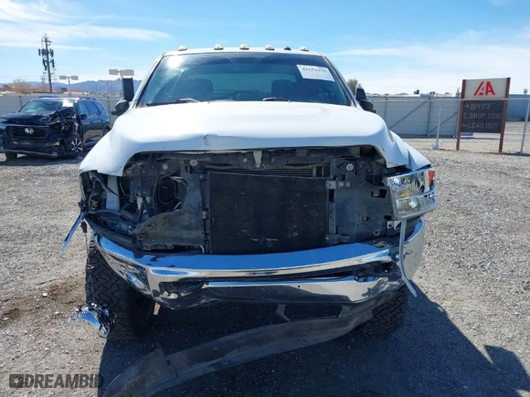 2018 Ram 2500 Tradesman with VIN 3C6UR5CL1JG341311, listed as a IAAI auction lot 41574252 with 117,635 mi miles. Bid and sale history available at carsss.com. Image 12.