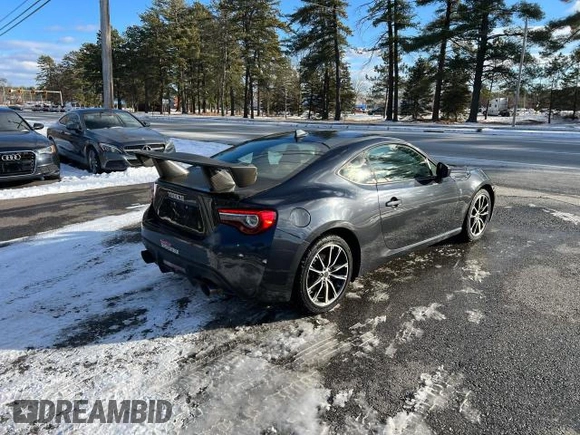 2017 Toyota 86 with VIN JF1ZNAA15H9703385, listed as a Copart auction lot 45887325 with 60,334 mi miles and Clean Title. Bid and sale history available at carsss.com. Image 4.