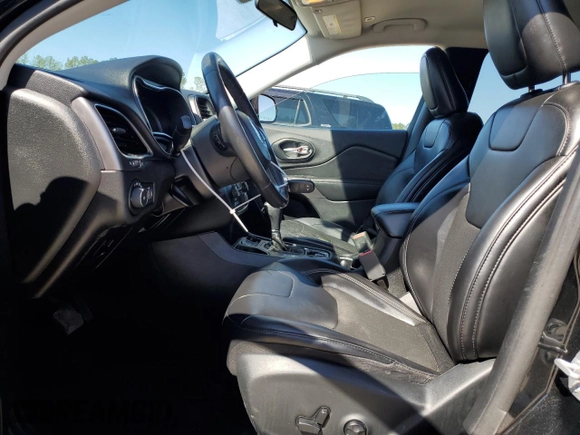 2019 Jeep Cherokee Latitude Plus with VIN 1C4PJLLB4KD202281, listed as a Copart auction lot 48633225 with 153,366 mi miles and Salvage Title. Bid and sale history available at DreamBid. Image 7.
