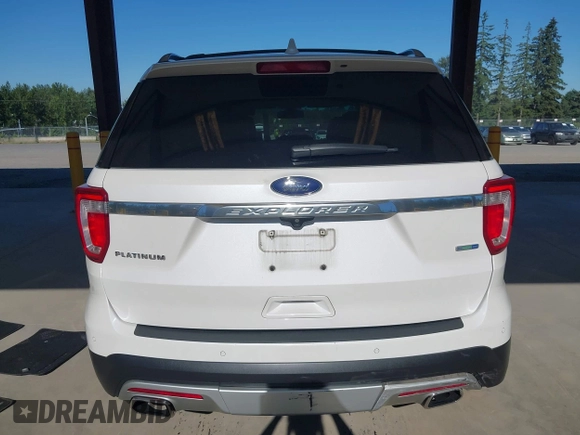 2016 Ford Explorer Platinum z VIN 1FM5K8HT5GGB26980, wystawiony jako IAAI lot #42674613 z przebiegiem 94 957 mil mil oraz . Historia ofert i sprzedaży dostępna na DreamBid. Obrazek 17.