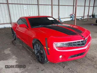 2010 Chevrolet Camaro 1LT z VIN 2G1FB1EV0A9212024, wystawiony jako IAAI lot #42103405 z przebiegiem 187 409 mil mil oraz . Historia ofert i sprzedaży dostępna na DreamBid. Obrazek 1.