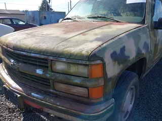 1997 Chevrolet Silverado 1500 with VIN 1GCEK19R1VE268315, listed as a IAAI auction lot 42033977 with 183,787 mi miles and . Bid and sale history available at DreamBid. Image 6.