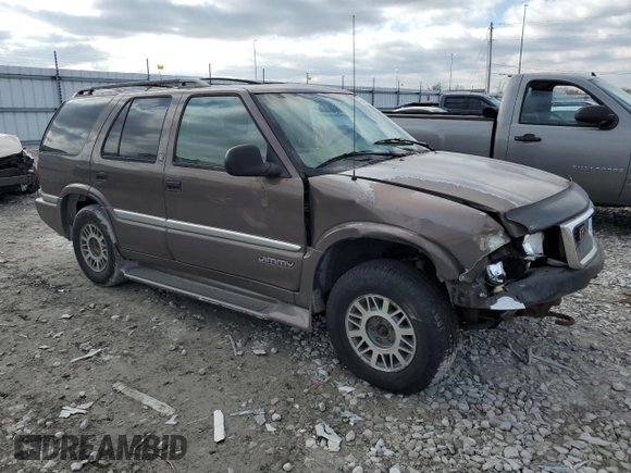 1998 GMC Jimmy SLE with VIN 1GKDT13W3W2555220, listed as a Copart auction lot 42743674 with 207,235 mi miles and Salvage Title. Bid and sale history available at carsss.com. Image 4.