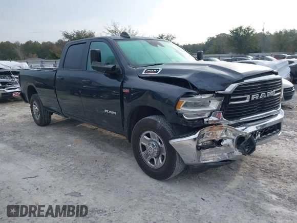 2019 Ram 2500 Tradesman with VIN 3C6UR4HJ3KG712732, listed as a IAAI auction lot 41501124 with 218,362 mi miles. Bid and sale history available at carsss.com. Image 1.