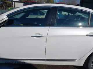 2015 Kia Cadenza Premium with VIN KNALN4D78F5180348, listed as a IAAI auction lot 41307129 with 61,924 mi miles. Bid and sale history available at carsss.com. Image 14.