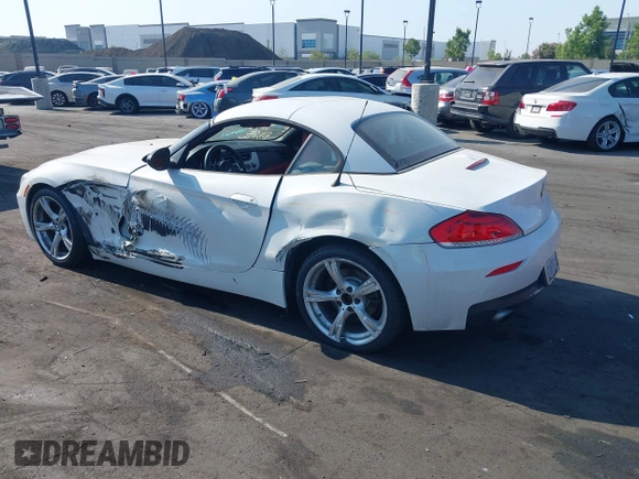 2015 BMW Z4 sDrive35i with VIN WBALM7C56FJ799025, listed as a IAAI auction lot 42707903 with 139,767 mi miles and . Bid and sale history available at DreamBid. Image 3.