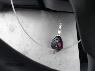 2010 Toyota Yaris с VIN JTDBT4K38A1358277, выставлен на аукционе IAAI как лот 42541096 с пробегом 271 159 миль миль и . История ставок и продаж доступна на DreamBid. Изображение 11.