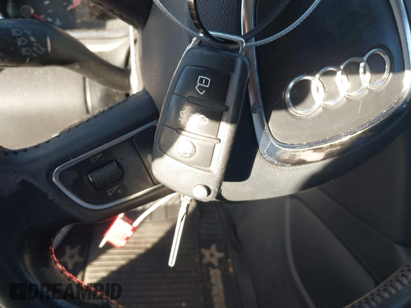 2011 Audi Q7 Premium Plus z VIN WA1LGAFE3BD001487, wystawiony jako IAAI lot #40951163 z przebiegiem 168 570 mil mil oraz . Historia ofert i sprzedaży dostępna na DreamBid. Obrazek 11.