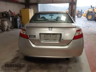 2006 Honda Civic Cpe LX with VIN 2HGFG126X6H532696, listed as a IAAI auction lot 42016264 with 209,509 mi miles. Bid and sale history available at carsss.com. Image 17.