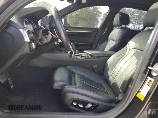 2017 BMW 5 Series 540i с VIN WBAJE5C32HG915358, выставлен на аукционе Copart как лот 53933575 с пробегом 97 955 миль миль и Списание • Salvage title. История ставок и продаж доступна на DreamBid. Изображение 7.