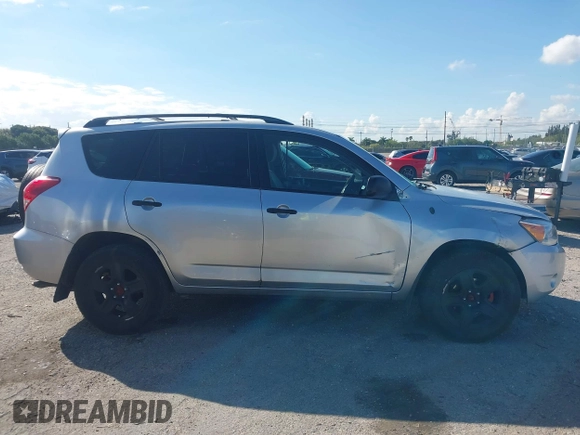 2007 Toyota RAV4 with VIN JTMBK33V476016205, listed as a IAAI auction lot 41685885 with 224,811 mi miles. Bid and sale history available at carsss.com. Image 13.