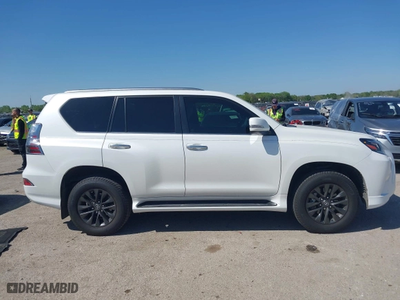 2020 Lexus GX with VIN JTJAM7BX4L5263799, listed as a IAAI auction lot 41969650 with 60,547 mi miles. Bid and sale history available at carsss.com. Image 13.