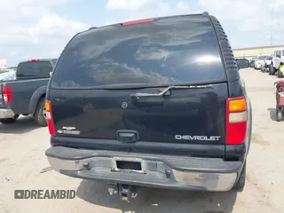 2002 Chevrolet Tahoe LS with VIN 1GNEC13Z72R279613, listed as a IAAI auction lot 42267778 with 300,378 mi miles and . Bid and sale history available at DreamBid. Image 15.