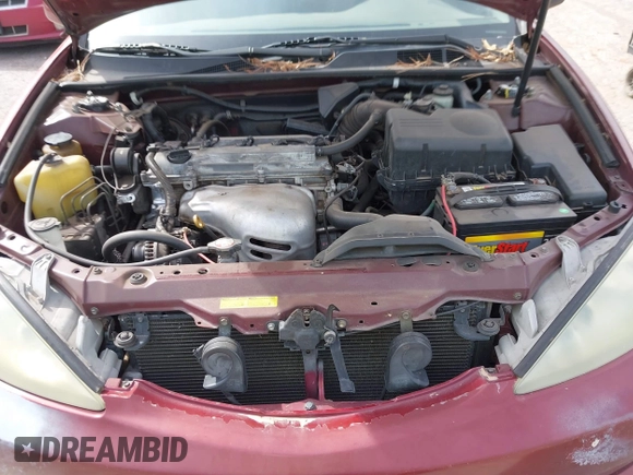 2004 Toyota Camry LE with VIN JTDBE32K840271548, listed as a IAAI auction lot 41835859 with 172,455 mi miles. Bid and sale history available at carsss.com. Image 10.