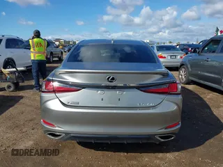 2019 Lexus ES with VIN 58ABZ1B17KU030705, listed as a IAAI auction lot 41754152 with 41,069 mi miles. Bid and sale history available at carsss.com. Image 16.
