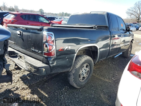 2003 Chevrolet Silverado 1500 with VIN 2GCEK19T731311968, listed as a Copart auction lot 46598115 with 375,441 mi miles and Clean Title. Bid and sale history available at carsss.com. Image 3.