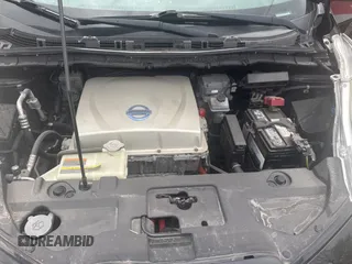 2015 Nissan LEAF S with VIN 1N4AZ0CPXFC308227, listed as a Copart auction lot 52903205 with 86,161 mi miles and Clean Title. Bid and sale history available at carsss.com. Image 7.