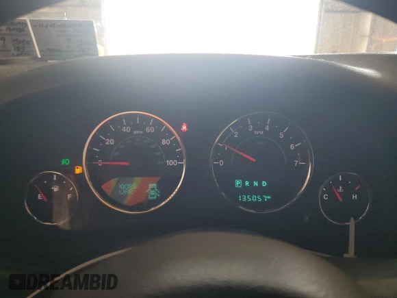 2015 Jeep Wrangler Unlimited Sahara с VIN 1C4HJWEG0FL560973, выставлен на аукционе Copart как лот 59552135 с пробегом 135 057 миль миль и Чистый • Clean title. История ставок и продаж доступна на DreamBid. Изображение 9.