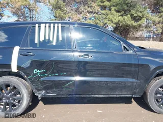 2018 Jeep Grand Cherokee Laredo E with VIN 1C4RJFAG8JC453706, listed as a IAAI auction lot 41688655 with 116,965 mi miles. Bid and sale history available at carsss.com. Image 14.