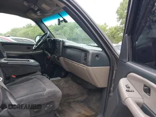 2002 Chevrolet Suburban LT with VIN 3GNEC16Z22G132756, listed as a IAAI auction lot 42503086 with Not provided miles and . Bid and sale history available at DreamBid. Image 5.