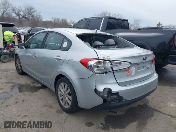 2015 Kia Forte LX with VIN KNAFX4A65F5256000, listed as a IAAI auction lot 41546225 with 135,106 mi miles. Bid and sale history available at carsss.com. Image 3.