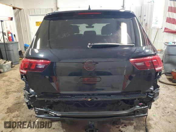 2022 Volkswagen Tiguan SE R-Line Black with VIN 3VV8B7AX8NM102055, listed as a Copart auction lot 47085015 with 20,007 mi miles and Salvage Title. Bid and sale history available at DreamBid. Image 6.