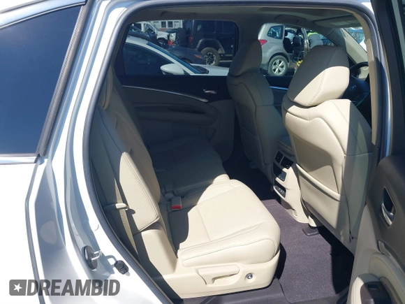 2019 Acura MDX w/Technology Pkg with VIN 5J8YD3H58KL009251, listed as a IAAI auction lot 41770589 with 19,693 mi miles. Bid and sale history available at carsss.com. Image 8.