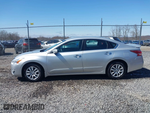2015 Nissan Altima SV with VIN 1N4AL3AP1FC459401, listed as a IAAI auction lot 41918260 with 45,687 mi miles and . Bid and sale history available at DreamBid. Image 14.
