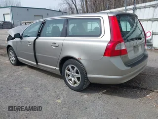 2008 Volvo V70 with VIN YV1BW982681048362, listed as a IAAI auction lot 41937692 with 233,469 mi miles and . Bid and sale history available at DreamBid. Image 3.