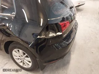 2017 Volkswagen Golf S with VIN 3VW217AU5HM070082, listed as a IAAI auction lot 41612270 with 181,643 mi miles. Bid and sale history available at carsss.com. Image 6.