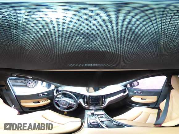 2020 Volvo XC60 Inscription with VIN YV4102DL1L1477942, listed as a IAAI auction lot 42118166 with 48,210 mi miles and . Bid and sale history available at DreamBid. Image 18.