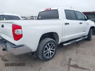 2018 Toyota Tundra 2WD SR5 with VIN 5TFEY5F14JX232234, listed as a IAAI auction lot 41447829 with 183,635 mi miles. Bid and sale history available at carsss.com. Image 4.
