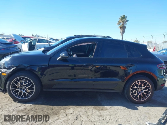2018 Porsche Macan with VIN WP1AA2A54JLB04139, listed as a IAAI auction lot 41304595 with 53,012 mi miles and . Bid and sale history available at DreamBid. Image 14.