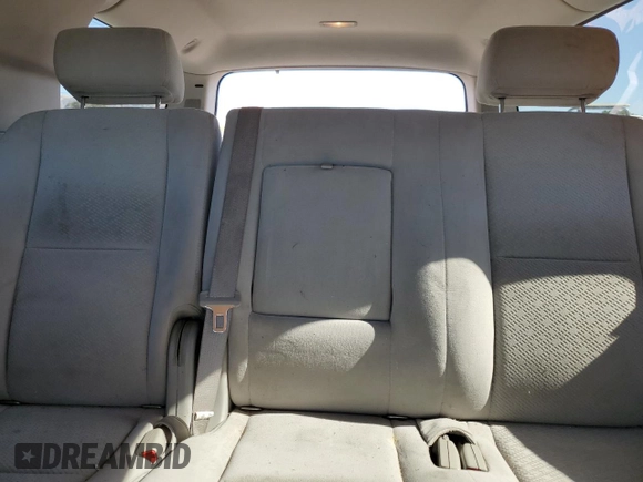 2008 Chevrolet Suburban LTZ with VIN 3GNFC16J18G172933, listed as a Copart auction lot 76124934 with 156,089 mi miles and Salvage Title. Bid and sale history available at carsss.com. Image 10.