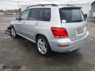 2014 Mercedes-Benz GLK-Class GLK 350 with VIN WDCGG8JB3EG268686, listed as a IAAI auction lot 42010890 with 134,085 mi miles. Bid and sale history available at carsss.com. Image 3.
