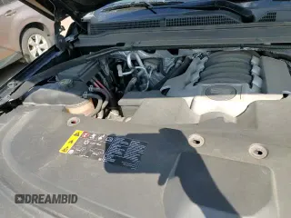 2017 Cadillac Escalade ESV Premium Luxury с VIN 1GYS4JKJ0HR388616, выставлен на аукционе Copart как лот 70712465 с пробегом 124 418 миль миль и Списание • Salvage title. История ставок и продаж доступна на DreamBid. Изображение 16.