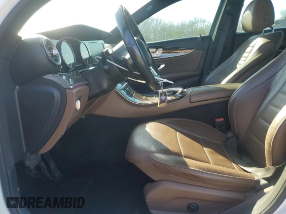 2019 Mercedes-Benz E-Class E 300 with VIN WDDZF4JB6KA558807, listed as a Copart auction lot 47422205 with 93,398 mi miles and Clean Title. Bid and sale history available at carsss.com. Image 7.