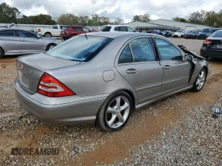 2005 Mercedes-Benz C 230 Kompressor with VIN WDBRF40J95F705498, listed as a Copart auction lot 50466115 with 161,488 mi miles and Salvage title. Bid and sale history available at DreamBid. Image 3.
