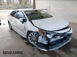 2020 Toyota Corolla LE with VIN JTDHPRAE6LJ056116, listed as a IAAI auction lot 41906804 with 43,634 mi miles. Bid and sale history available at carsss.com. Image 1.