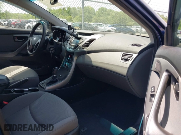 2015 Hyundai Elantra SE z VIN 5NPDH4AE7FH642092, wystawiony jako IAAI lot #42146729 z przebiegiem 119 279 mil mil oraz . Historia ofert i sprzedaży dostępna na DreamBid. Obrazek 5.