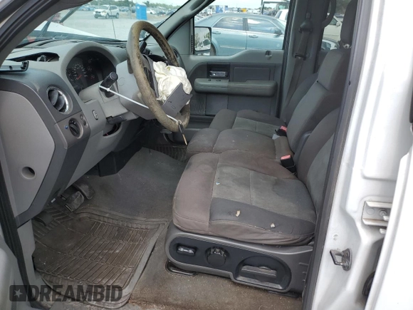 2005 Ford F-150 XLT z VIN 1FTPW12515KD45612, wystawiony jako Copart lot #60779845 z przebiegiem 196 331 mil mil oraz Szkoda całkowita • Salvage title. Historia ofert i sprzedaży dostępna na DreamBid. Obrazek 7.