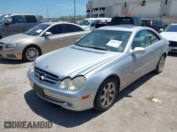 2003 Mercedes-Benz CLK 320 с VIN WDBTJ65J13F034432, выставлен на аукционе IAAI как лот 42811731 с пробегом 210 983 миль миль и . История ставок и продаж доступна на DreamBid. Изображение 2.