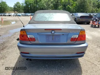 2002 BMW 3 Series 325Ci with VIN WBABS33462PG82685, listed as a Copart auction lot 55332725 with 121,614 mi miles and Salvage Title. Bid and sale history available at DreamBid. Image 6.