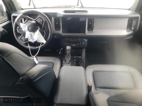 2024 Ford Bronco Outer Banks with VIN 1FMEE8BP2RLA21794, listed as a Copart auction lot 43906625 with 5,947 mi miles and Salvage title. Bid and sale history available at DreamBid. Image 8.