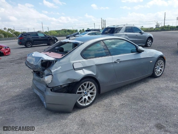 2009 BMW 3 Series 328i with VIN WBAWB33569P137264, listed as a IAAI auction lot 38951216 with 138,173 mi miles. Bid and sale history available at carsss.com. Image 4.
