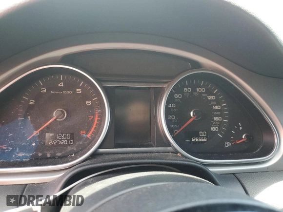 2015 Audi Q7 S line Prestige z VIN WA1DGAFE0FD018340, wystawiony jako Copart lot #65554785 z przebiegiem Nie podano mil oraz Czysty tytuł • Clean title. Historia ofert i sprzedaży dostępna na DreamBid. Obrazek 9.